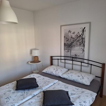 Apartments Place4You เบียโลวาร์ ภายนอก รูปภาพ