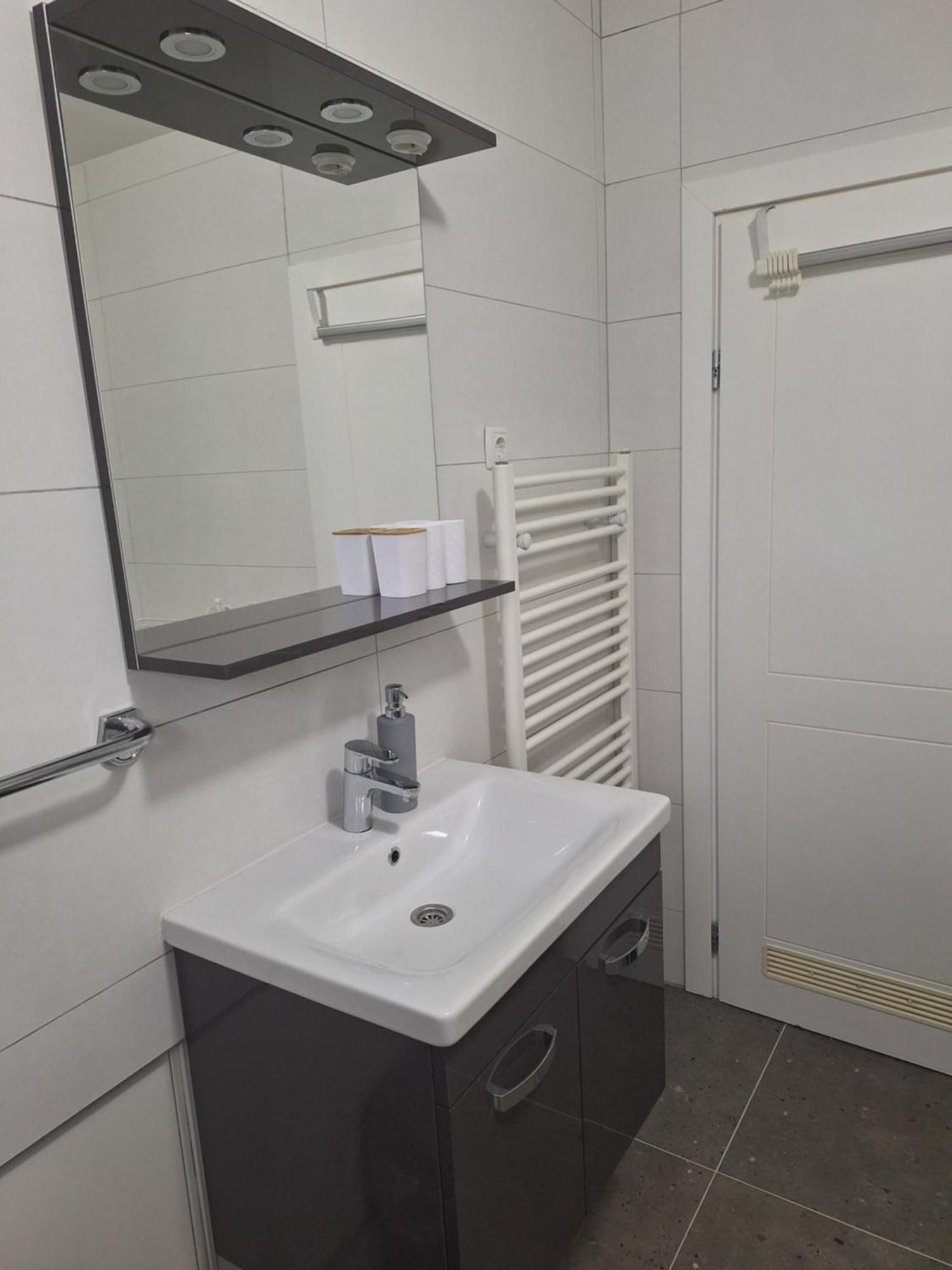 Apartments Place4You เบียโลวาร์ ภายนอก รูปภาพ